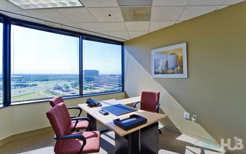 5th Avenue, Bonifacio Global City Image 1