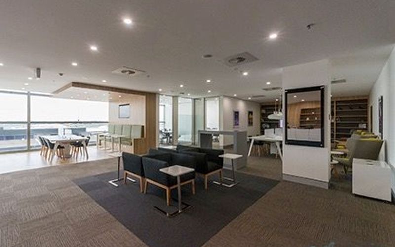 10 Arrivals Court, Mascot Image 1