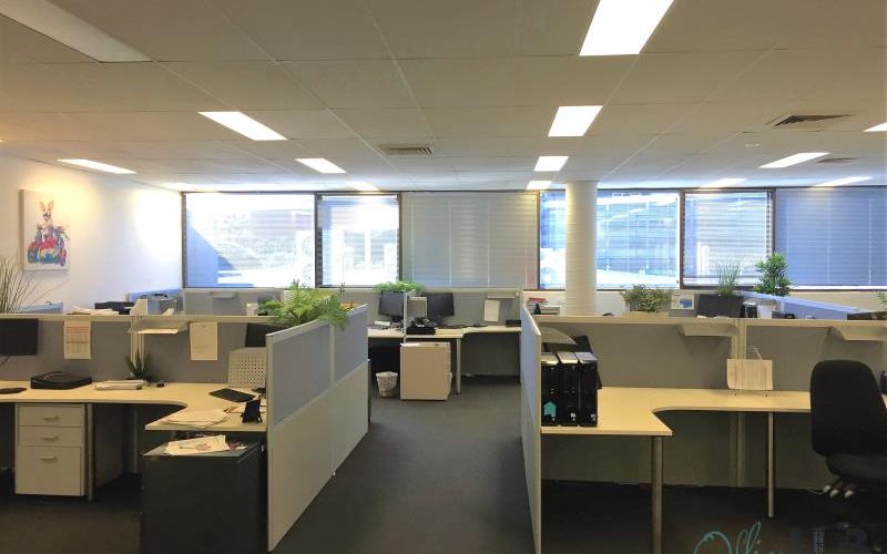 2 Mayneview Street, Milton Image 1