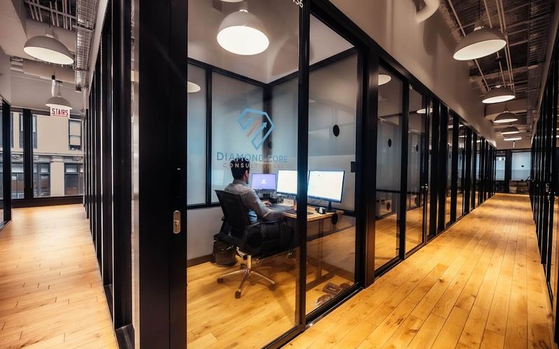 100 S State St, Chicago Image 8