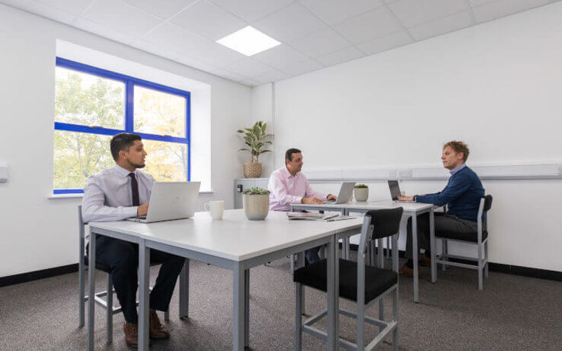 19 Moorfield Road Slyfield Industrial Estate, Guildford Image 1