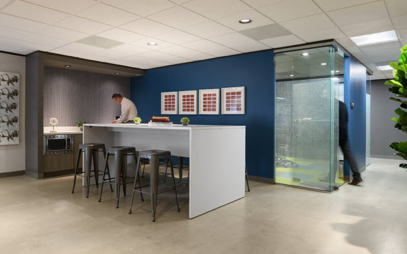 2323 South Voss Road, Houston Image 1