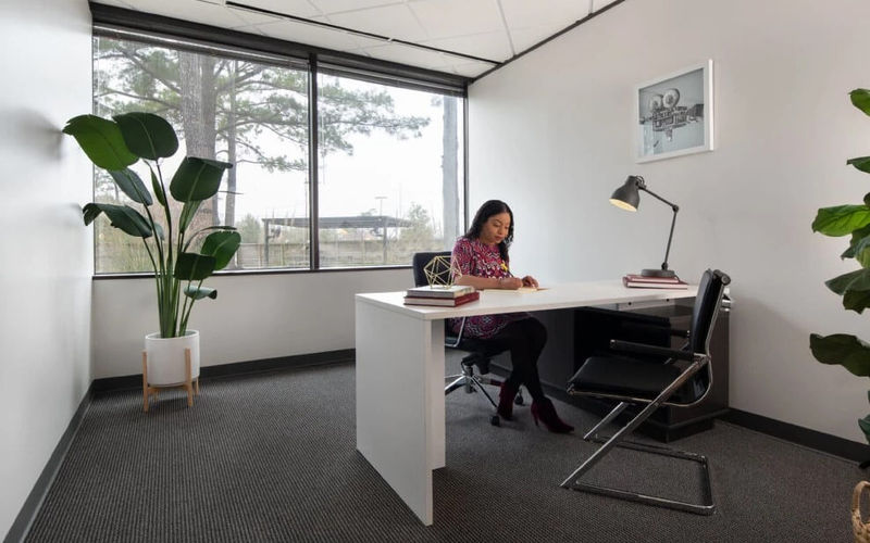 2401 Fountain View Dr, Houston Image 1