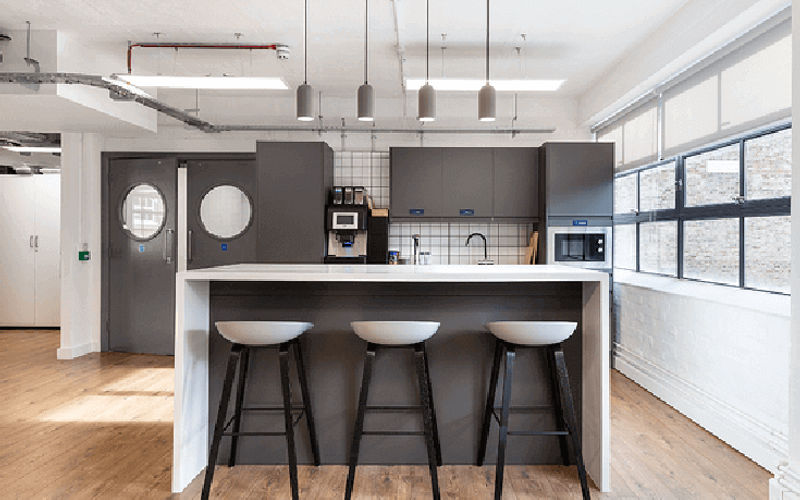 Cowcross Street, Farringdon Image 4