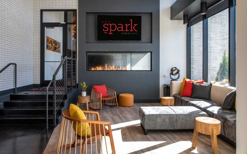 1475 Walnut St, Kansas City Image 3