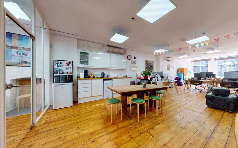 47 Farringdon Road, Greater London Image 1
