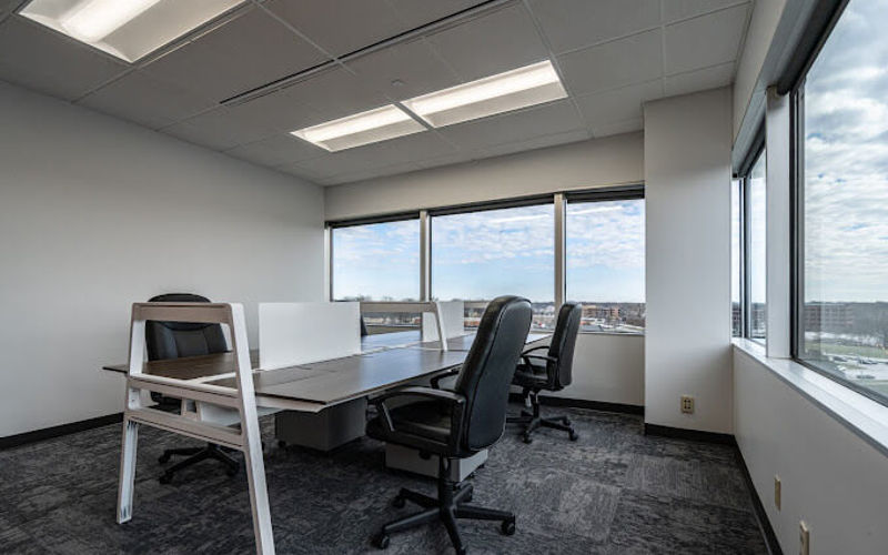 4555 Lake Forest Dr, Cincinnati Image 9