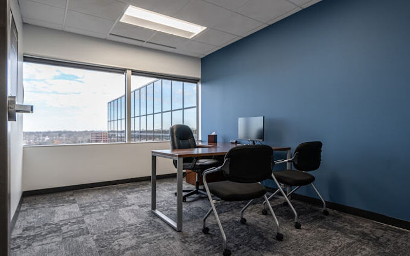 4555 Lake Forest Dr, Cincinnati Image 6