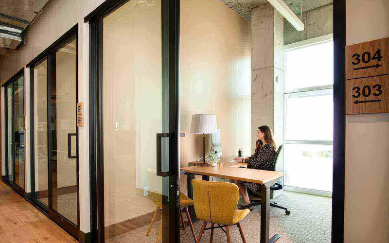 4850 Tamiami Trail N, Naples Image 2