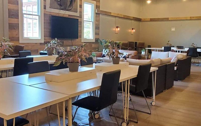 206 S Market St, Elizabethtown Image 1