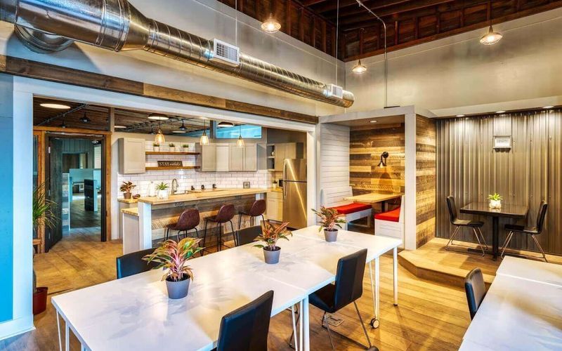 206 S Market St, Elizabethtown Image 3