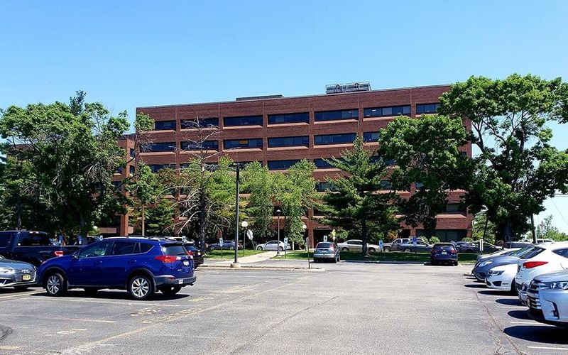 2 University Plaza, Hackensack Image 1