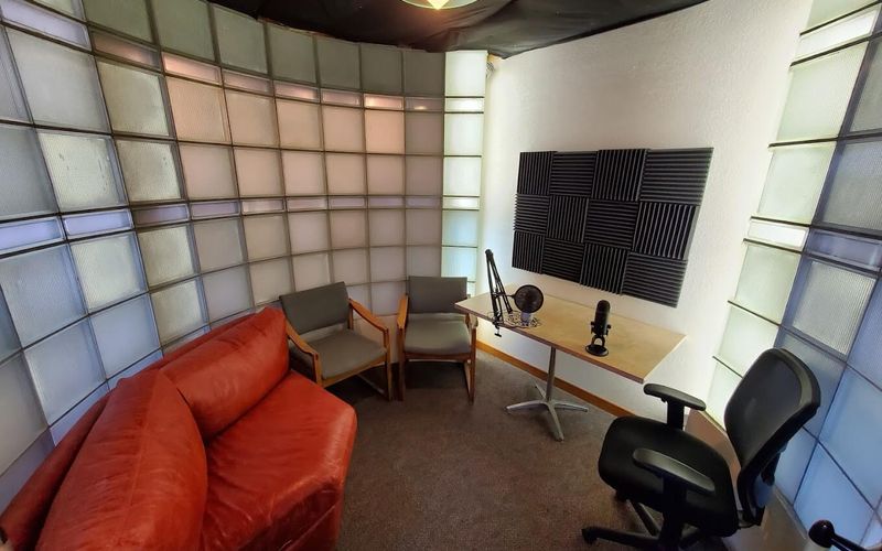 20 W 6th St, Spencer Image 2