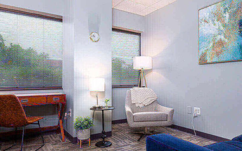 103 Continental Pl, Brentwood Image 3