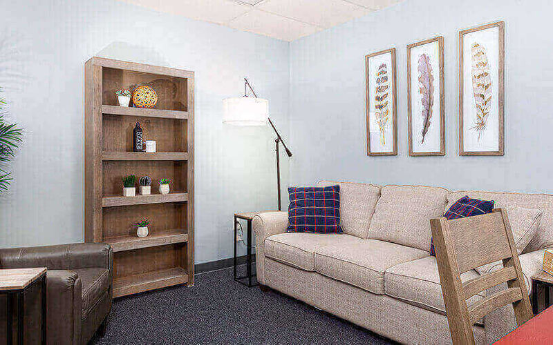 1604 Westgate Circle, Brentwood Image 2