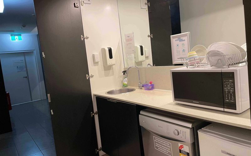 9 Yarra Street, South Yarra Image 8