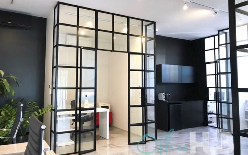 33 Thornton Street, Surfers Paradise Image 1