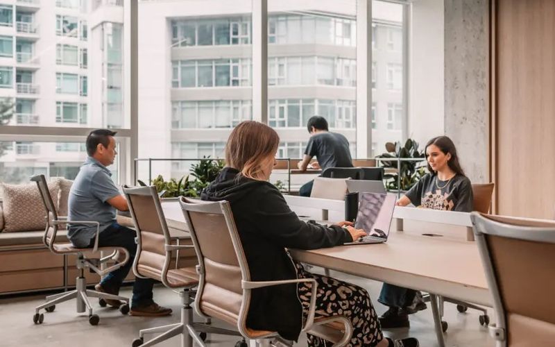 1575 W Georgia St, Vancouver Image 3