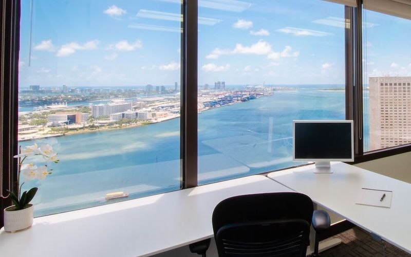 2 S Biscayne Blvd, Miami Image 9