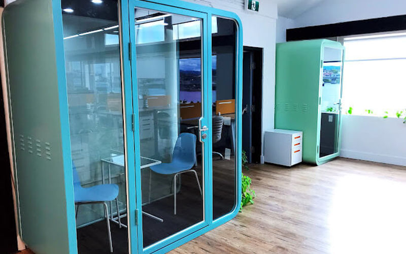 1824 Store Street, Victoria Image 4