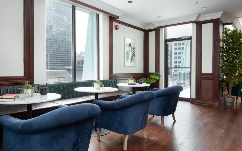 212 King St W, Toronto Image 11