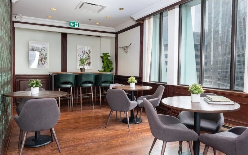 212 King St W, Toronto Image 3