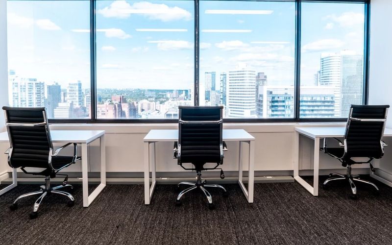 180 Dundas St W, Toronto Image 6