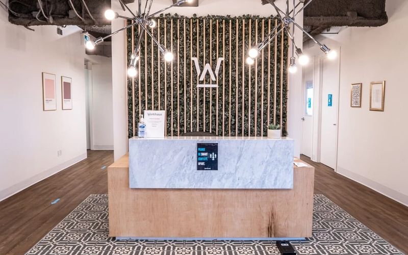 180 Dundas St W, Toronto Image 5