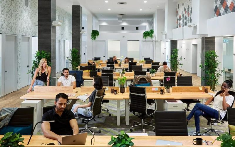 20 Richmond St E, Toronto Image 5