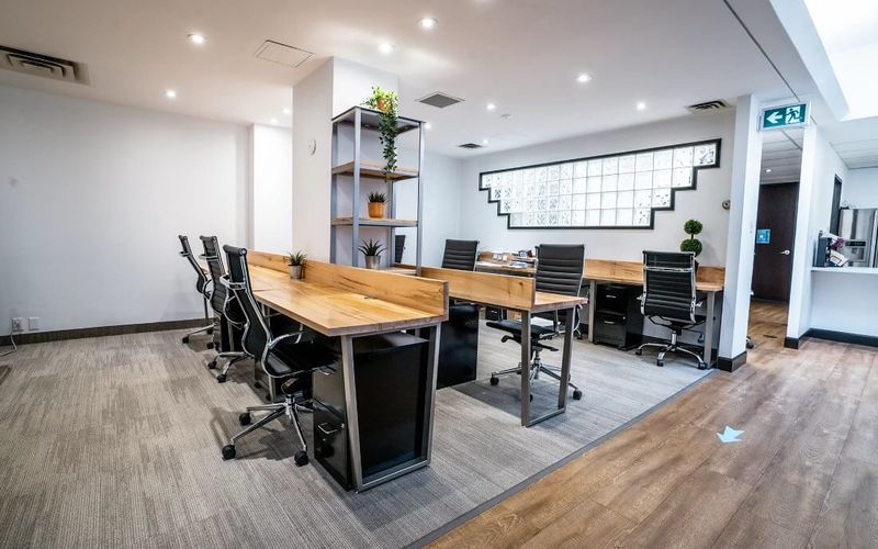 350 Bay St, Toronto Image 2