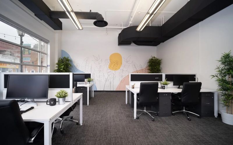 290 King St E, Kitchener Image 1