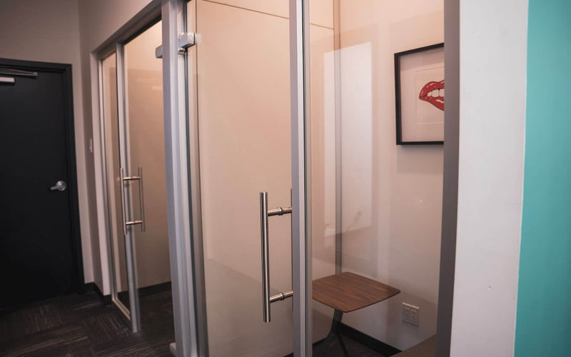 50 Saint-charles Street West, Longueuil Image 8