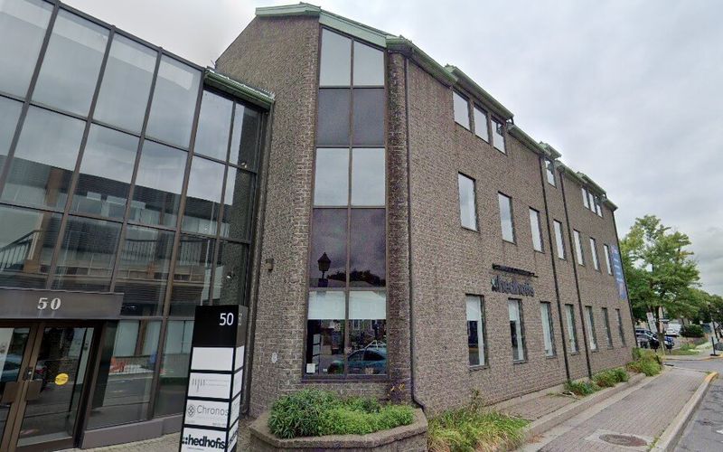 50 Saint-charles Street West, Longueuil Image 9