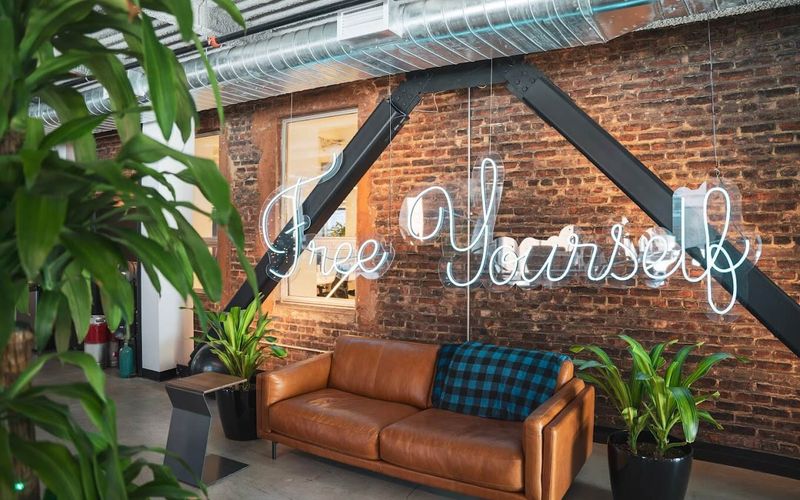 407 Mcgill St, Montreal Image 5