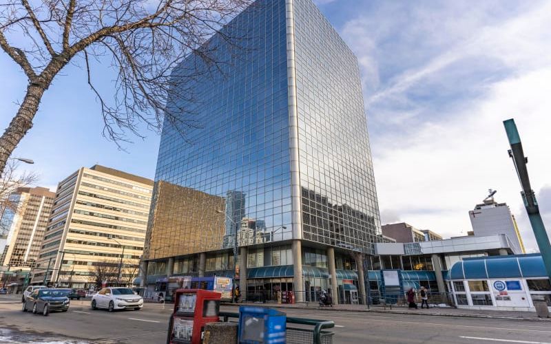 10665 Jasper Avenue, Edmonton Image 9