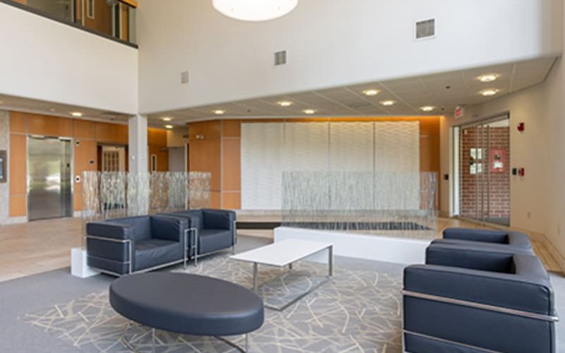 15 Constitution Dr, Bedford Image 2