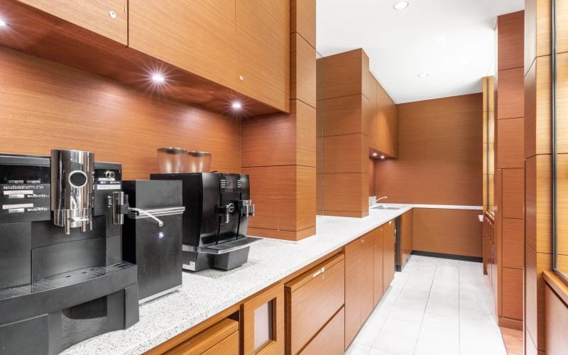 1-2-20 Kaigan Minato-ku, Tokyo Image 7