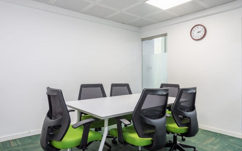 Ii Chundrigar Road, Karachi Image 7