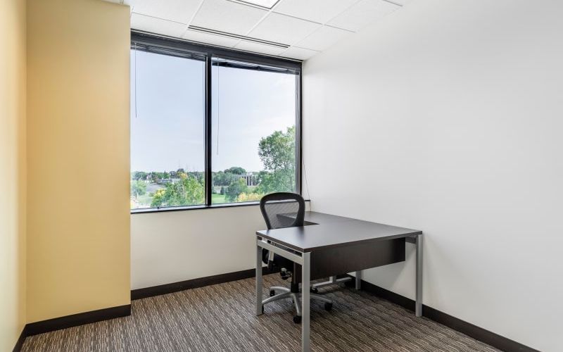 5201 Eden Ave, Edina Image 7