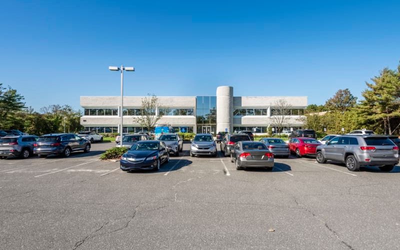 80 Orville Dr, Bohemia Image 7