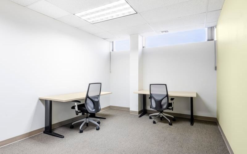 80 Orville Dr, Bohemia Image 9