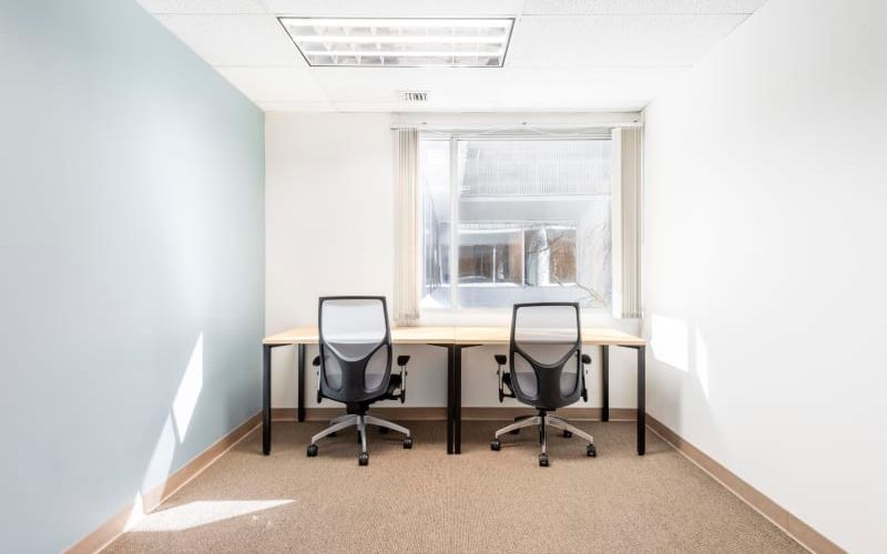 80 Orville Dr, Bohemia Image 6