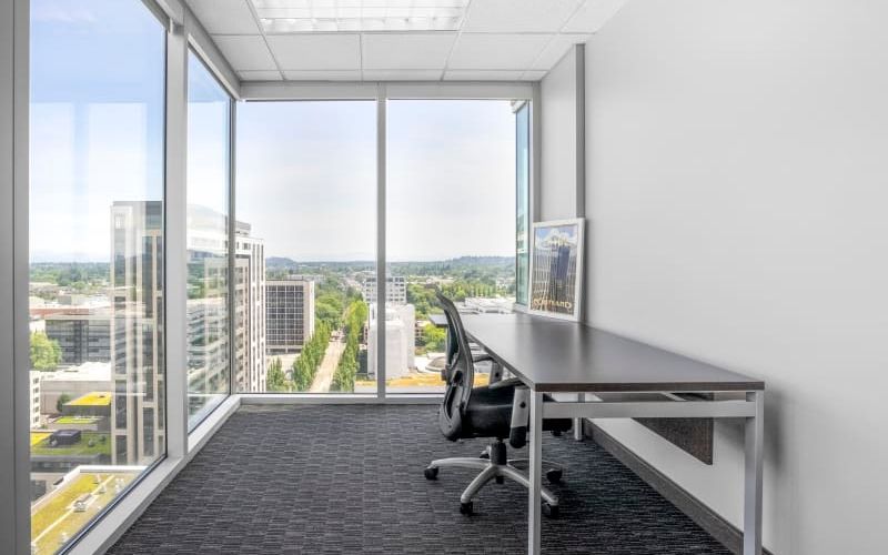 650 Ne Holladay St, Portland Image 2