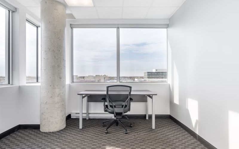 9160 Boul Leduc, Brossard, 50 DESKS 9160 Boul Leduc, Brossard Image 1