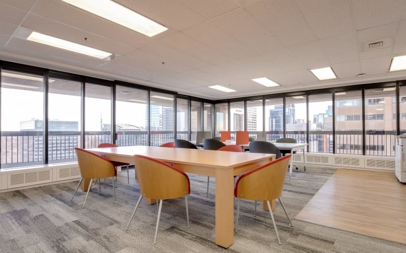 639 5 Ave Sw, Calgary Image 5