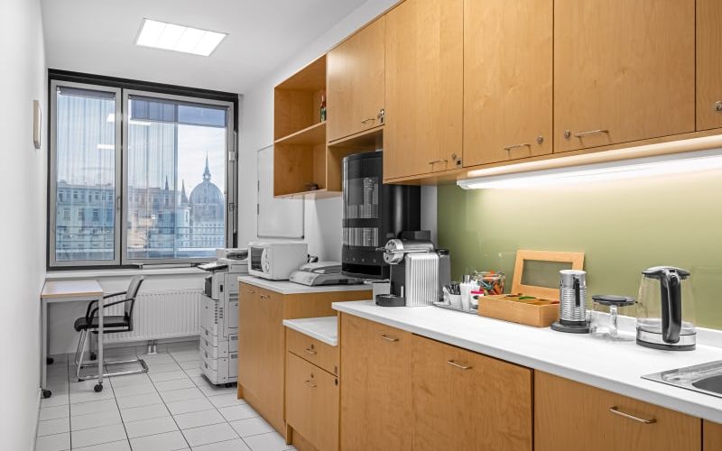 Europaplatz 2/1/2 Regus Westbahnhof Bahnhofcity Wien West, Wien Image 3