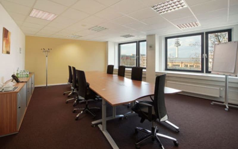 8 Bahnhofstrasse, Hannover Image 3