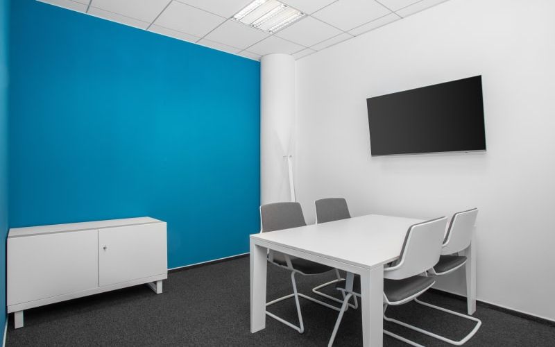 1092/8 Aviaticka, Prague Image 5