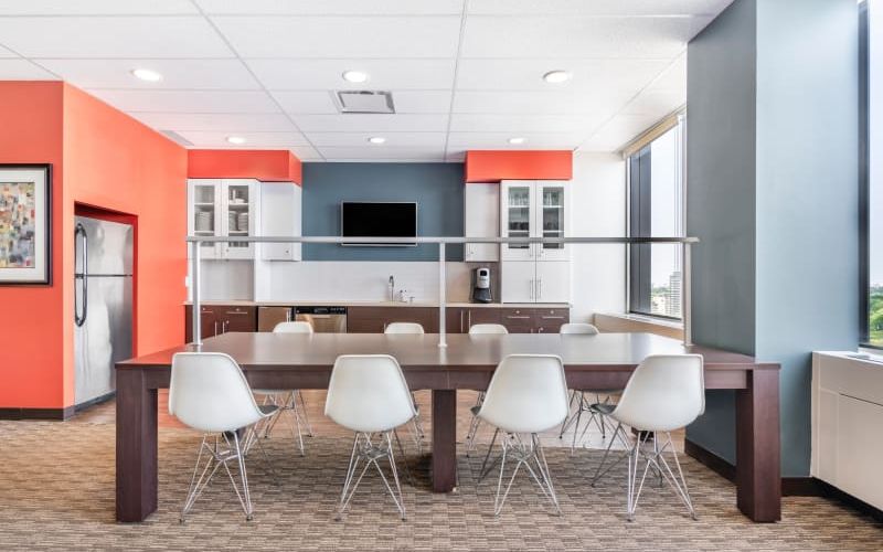 2 St Clair Avenue West, Toronto Image 6