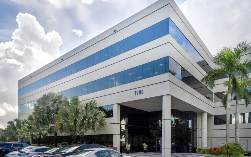 7900 Oak Ln, Miami Lakes Image 8